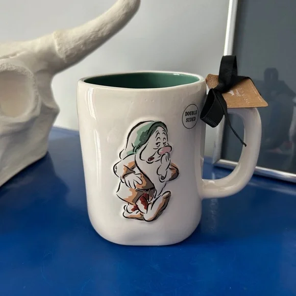 Rae Dunn Disney Snow White and the Seven Dwarfs Sleepy Mug - Picture 3 of 7